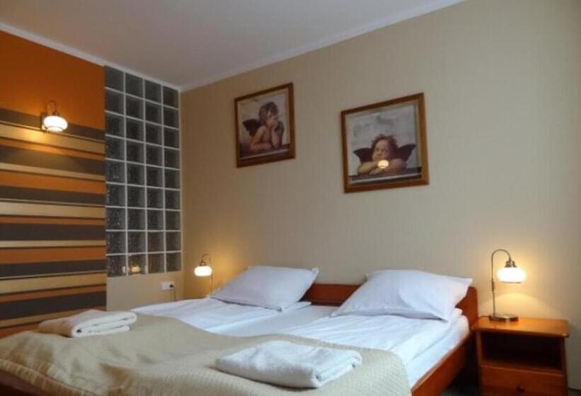 فندق Restauracja Cukropol