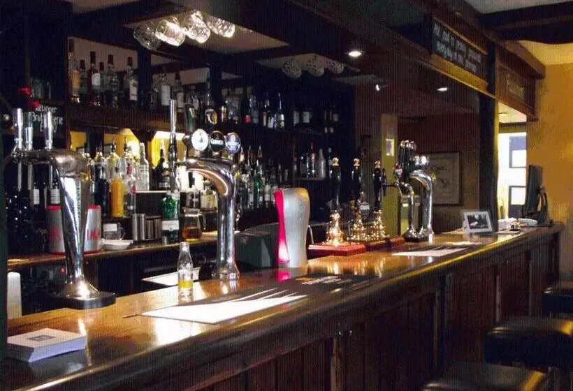 호텔 The Bird In Hand Inn, Witney