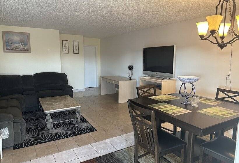 فندق The Floridian Inn