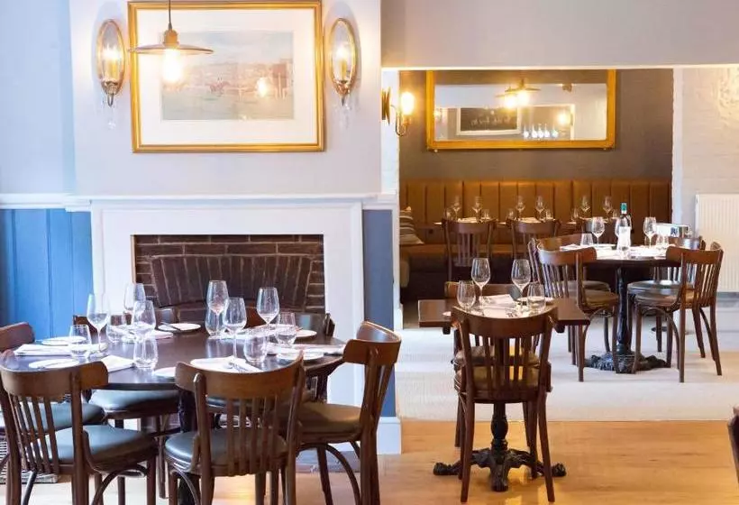 Отель The White Horse Inn