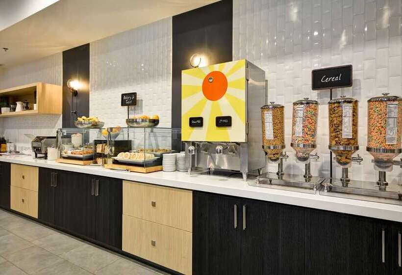 Embassy Suites Hotel Charlotte