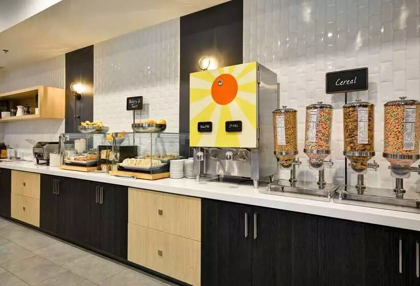 Embassy Suites Hotel Charlotte