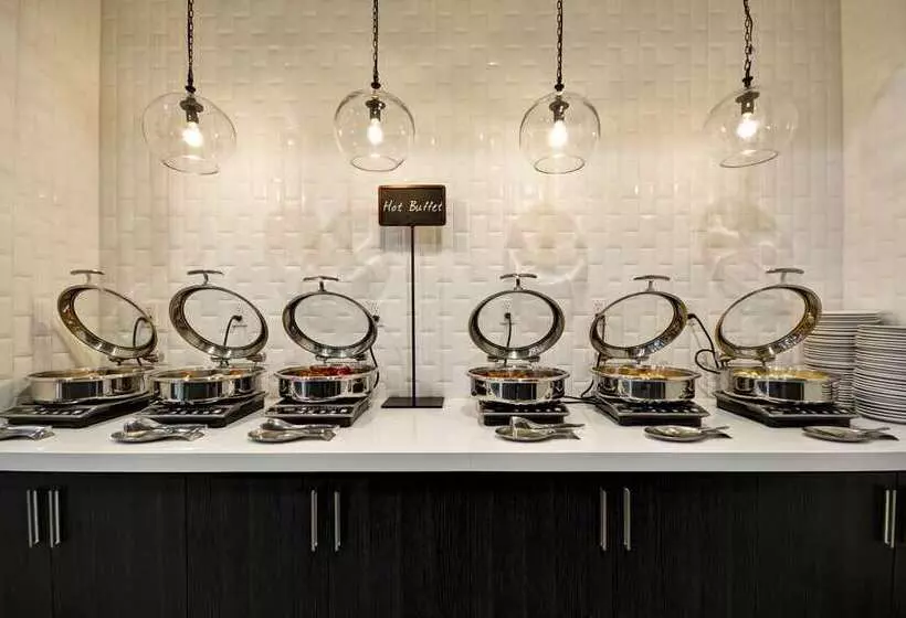 Embassy Suites Hotel Charlotte