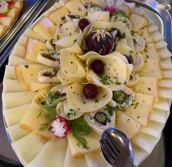 Horský Hotel Jelenovská S Bazénem V Ceně