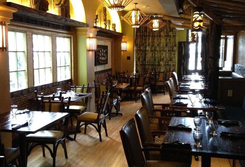 فندق Bienville House