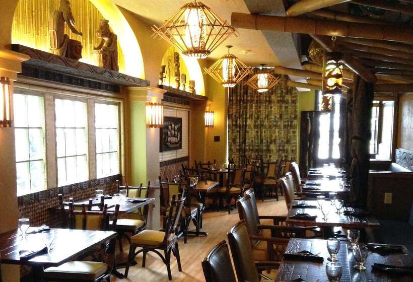 فندق Bienville House