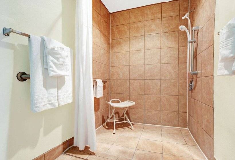 هتل Days Inn By Wyndham Albuquerque West