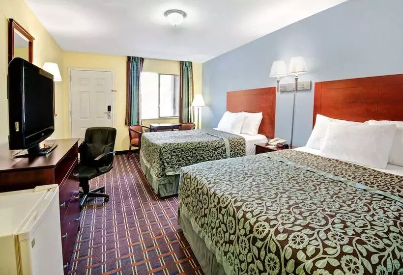 Отель Days Inn By Wyndham Albuquerque West