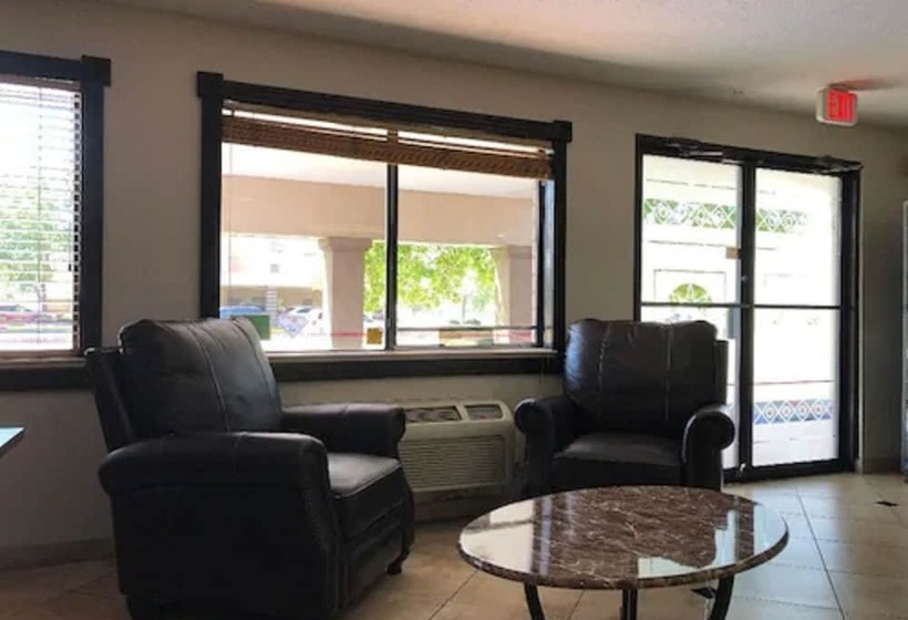 هتل Days Inn By Wyndham Albuquerque West