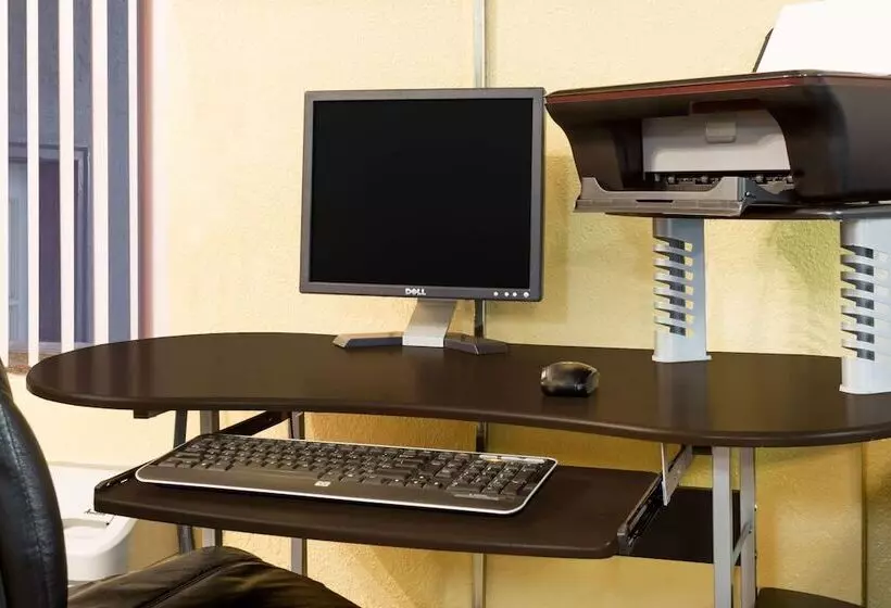 ホテル Days Inn By Wyndham Clayton