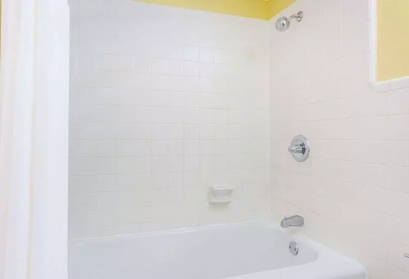 ホテル Days Inn By Wyndham Clayton