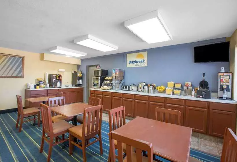 호텔 Days Inn By Wyndham Grand Island