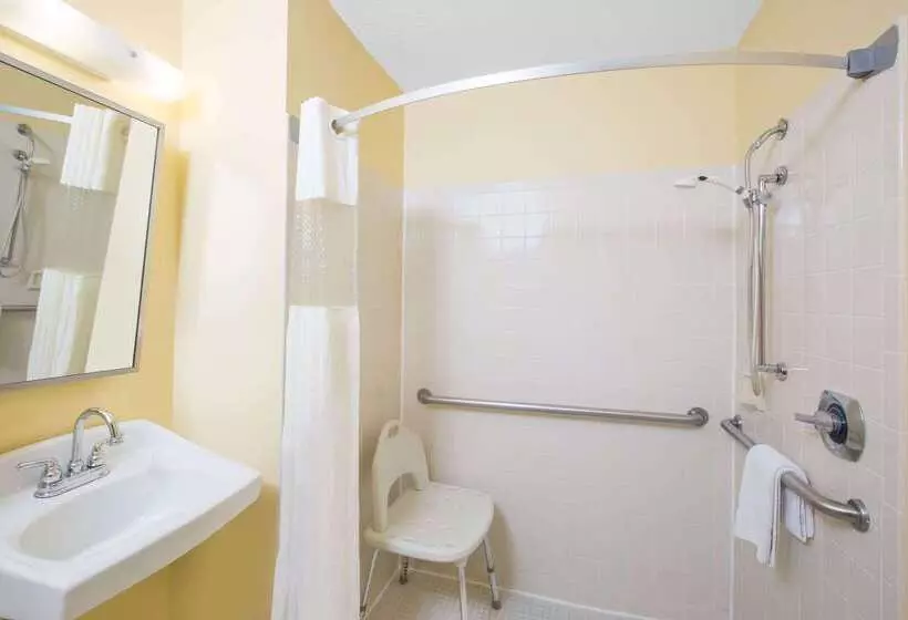 호텔 Days Inn By Wyndham Grand Island