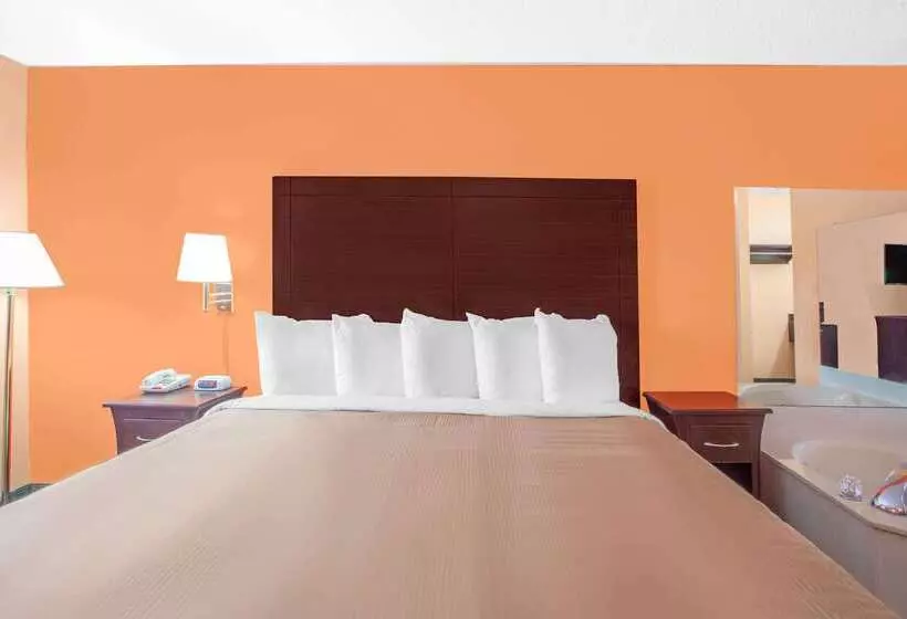 酒店 Days Inn By Wyndham Moulton