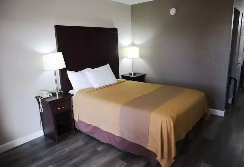 酒店 Days Inn By Wyndham Moulton