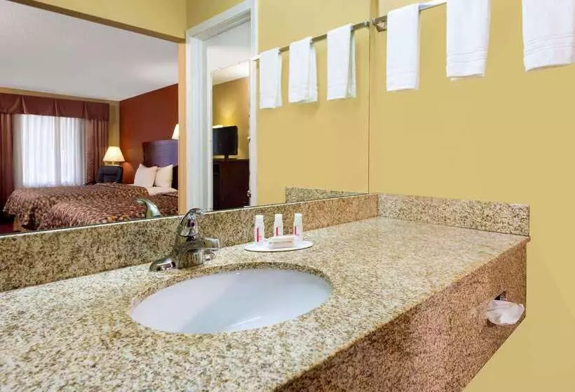 호텔 Days Inn By Wyndham St. Robert Waynesville/ft. Leonard Wood