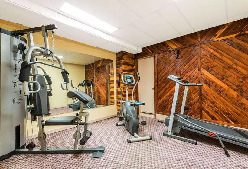 בית מלון כפרי Days Inn By Wyndham Troy