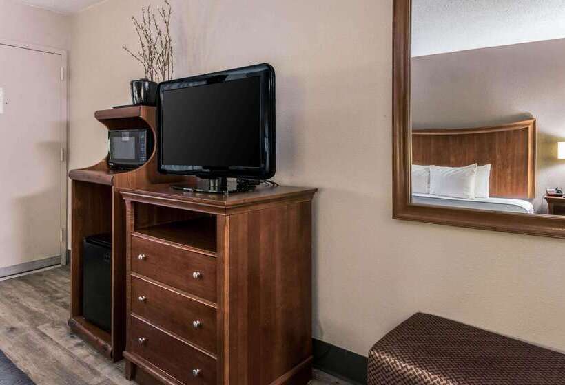 בית מלון כפרי Econo Lodge