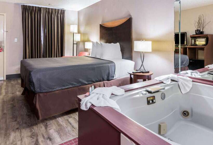 בית מלון כפרי Econo Lodge