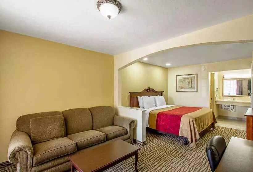 هتل Super 8 By Wyndham Jackson Ms