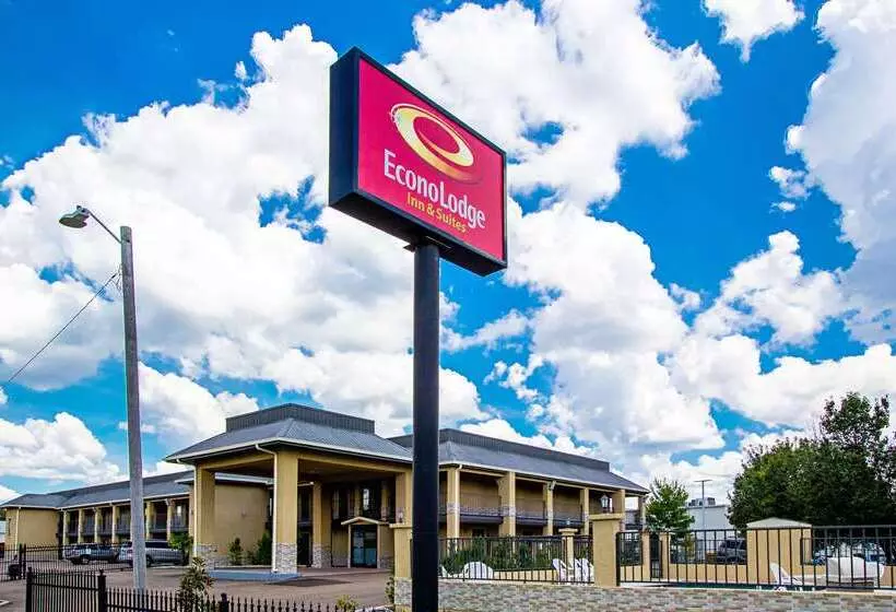 هتل Super 8 By Wyndham Jackson Ms