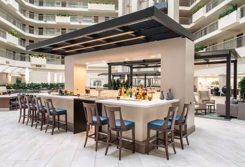 בית מלון כפרי Embassy Suites By Hilton Seattle Tacoma International Airport