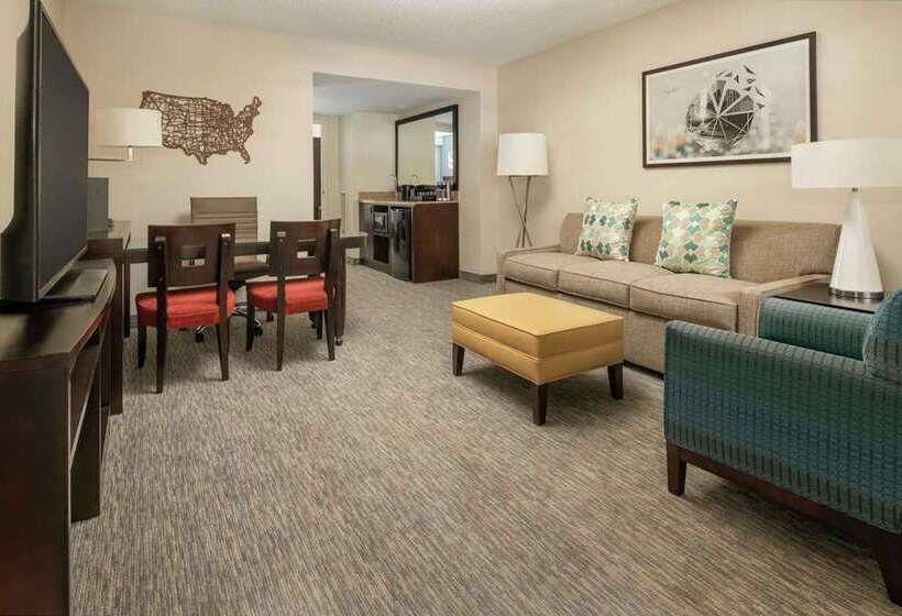 هتل Embassy Suites By Hilton Seattle Tacoma International Airport