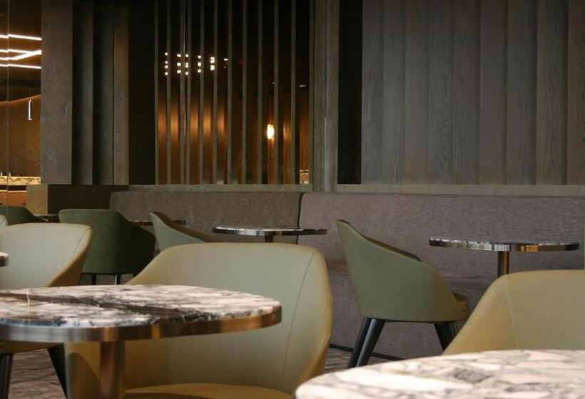 Howard Hotel Paris Orly Airport