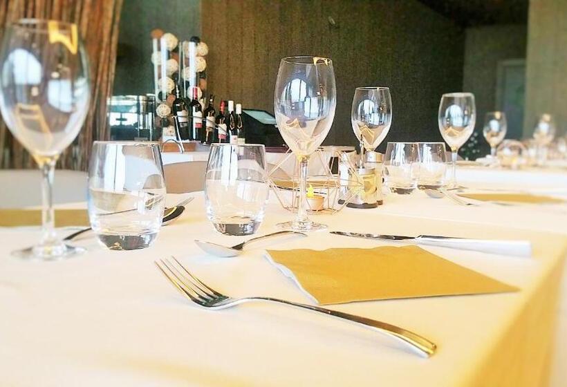 Howard Hotel Paris Orly Airport