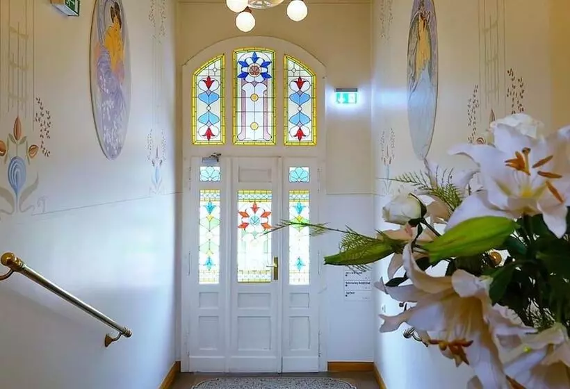 ホテル Jugendstil
