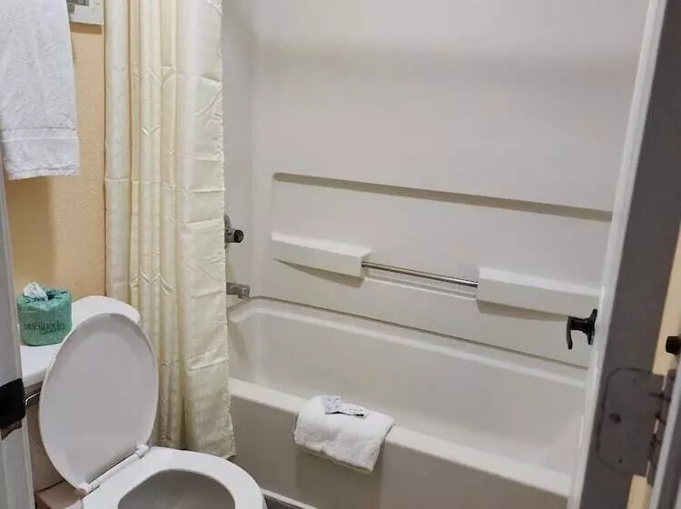 Отель Key West Inn   Clanton