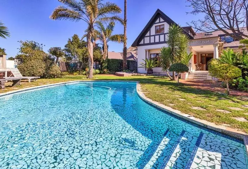 호텔 King George S Guest House