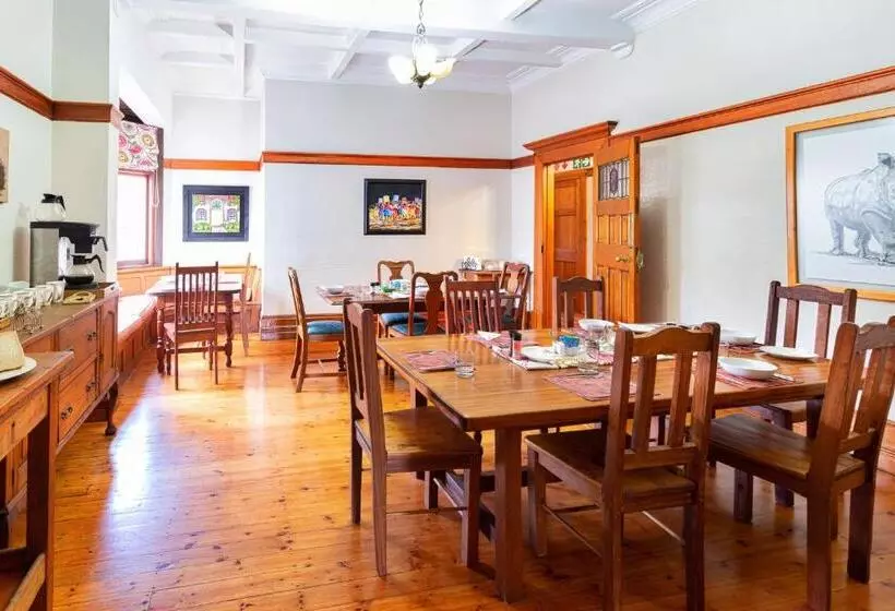 호텔 King George S Guest House