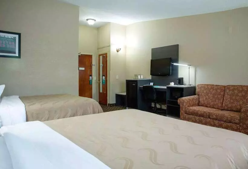 Отель Quality Inn Raynham  Taunton