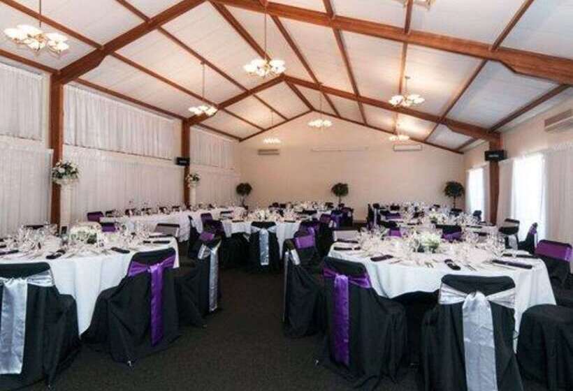 Quality Hotel Robertson Gardens