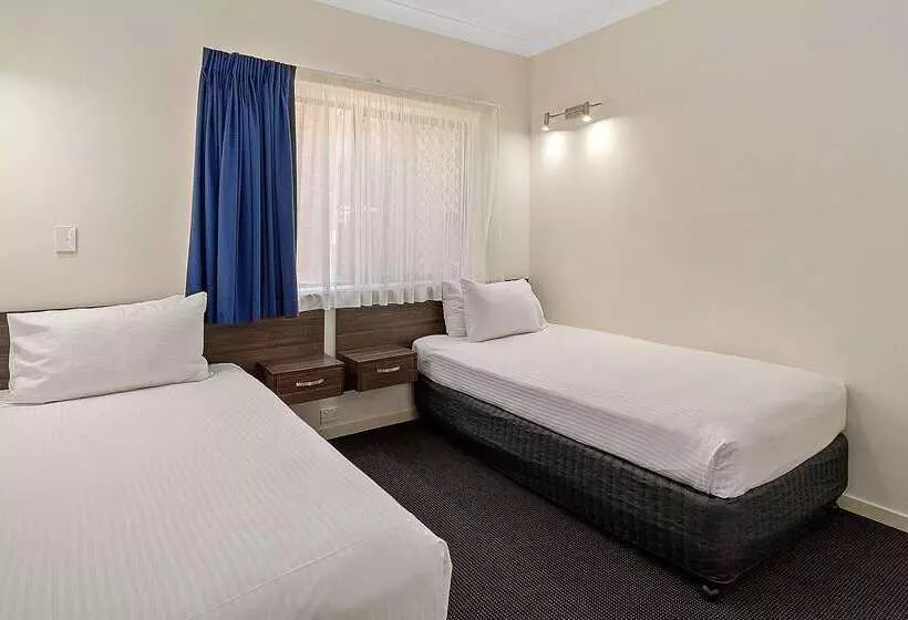 Quality Hotel Robertson Gardens
