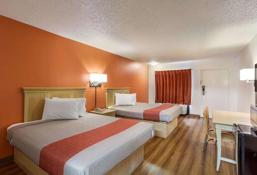 Motel 6 Macclenny, Fl