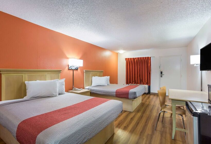 Motel 6 Macclenny, Fl