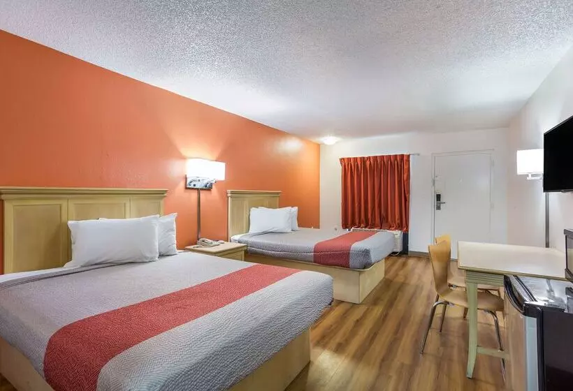 Motel 6 Macclenny, Fl