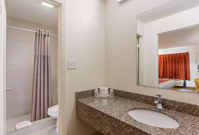 Motel 6 Macclenny, Fl