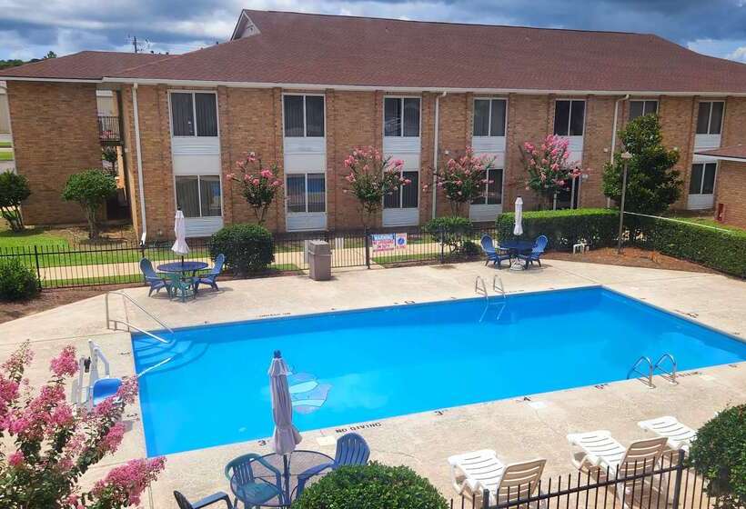 فندق على الطريق Americas Best Value Inn & Suites Foley