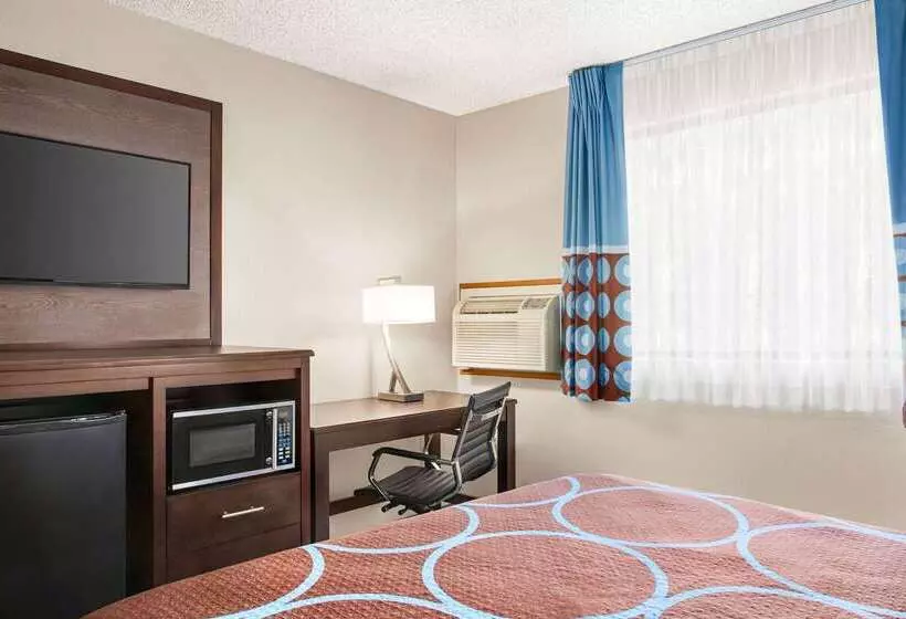 汽车旅馆  Super 8 By Wyndham Lenexa Overland Park Area/mall Area