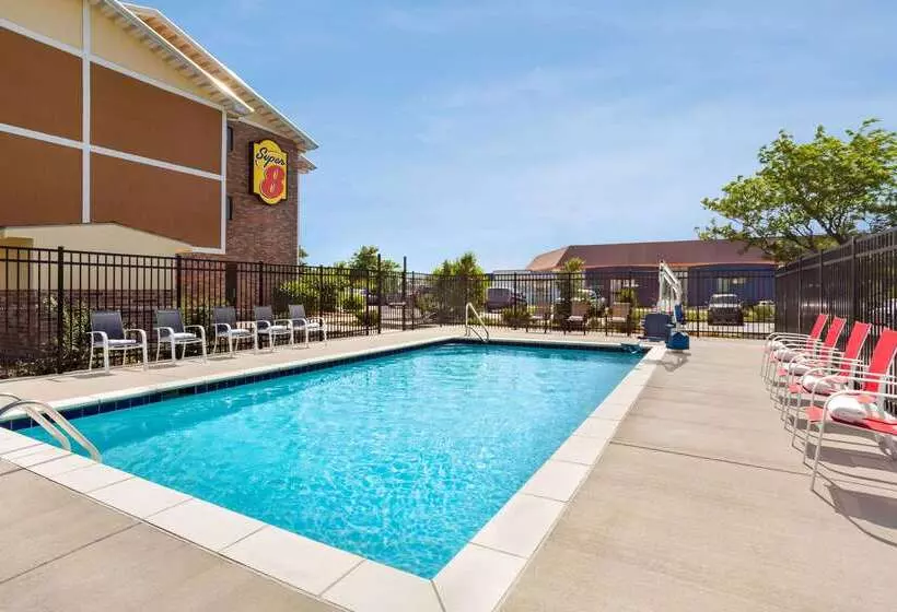 汽车旅馆  Super 8 By Wyndham Lenexa Overland Park Area/mall Area