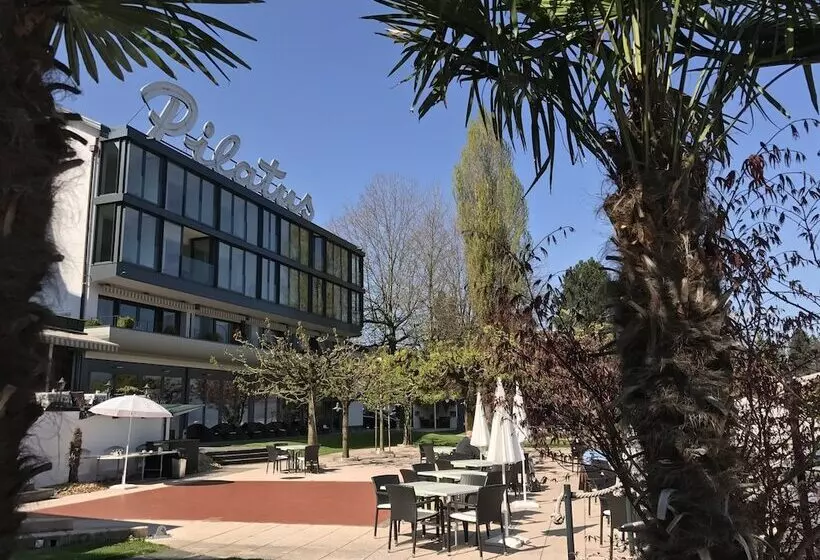 Seehotel Pilatus
