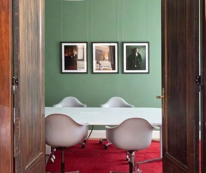 هتل Art Nouveau Am Kurfürstendamm