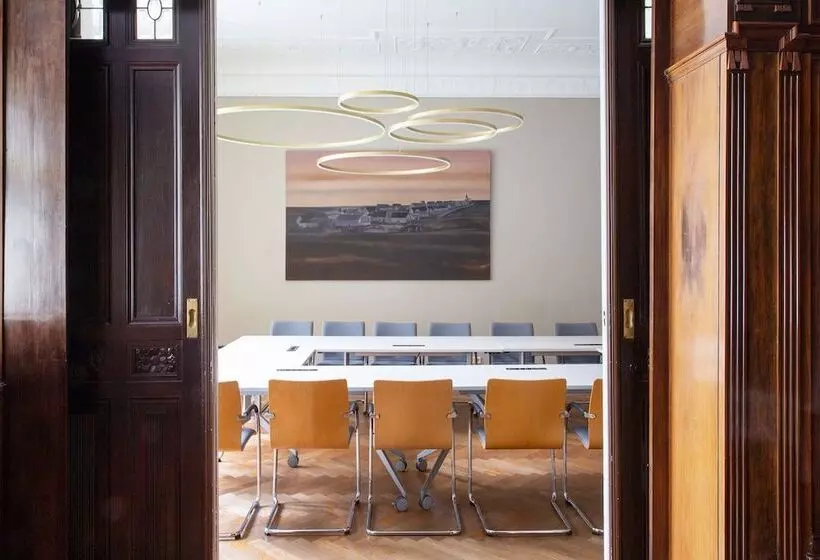 هتل Art Nouveau Am Kurfürstendamm