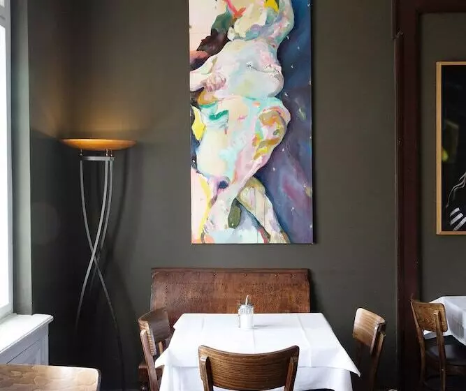 هتل Art Nouveau Am Kurfürstendamm