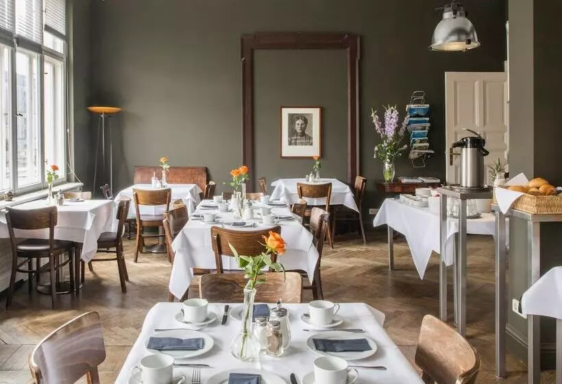 هتل Art Nouveau Am Kurfürstendamm