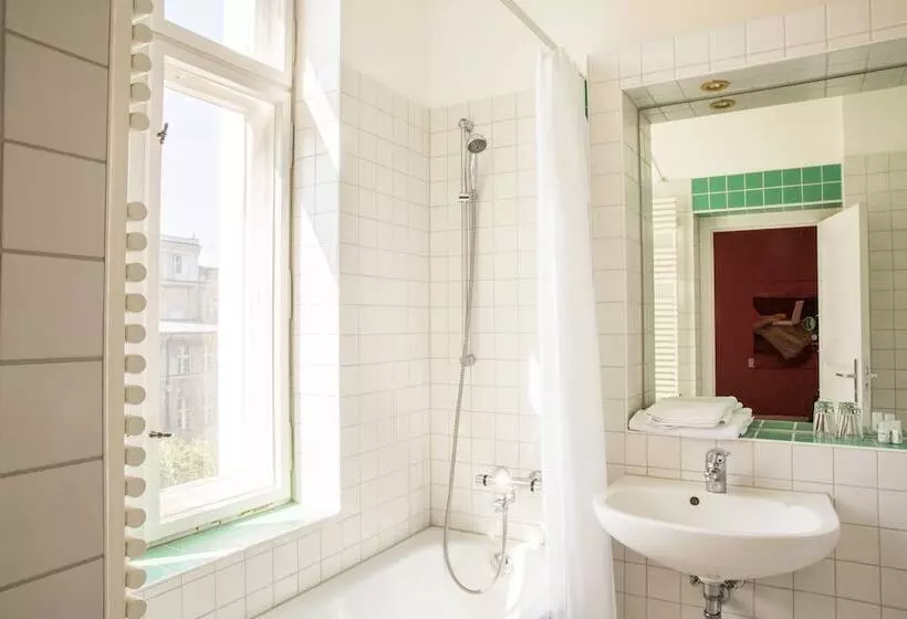 هتل Art Nouveau Am Kurfürstendamm