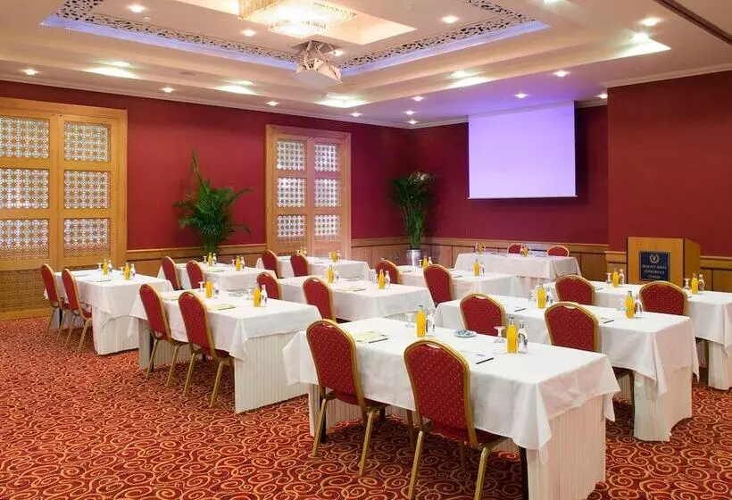 Bonnington Hotel & Leisure Centre